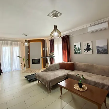 Avia Luxury With Hydromassage Apartment *