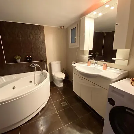 Διαμέρισμα Avia Luxury With Hydromassage